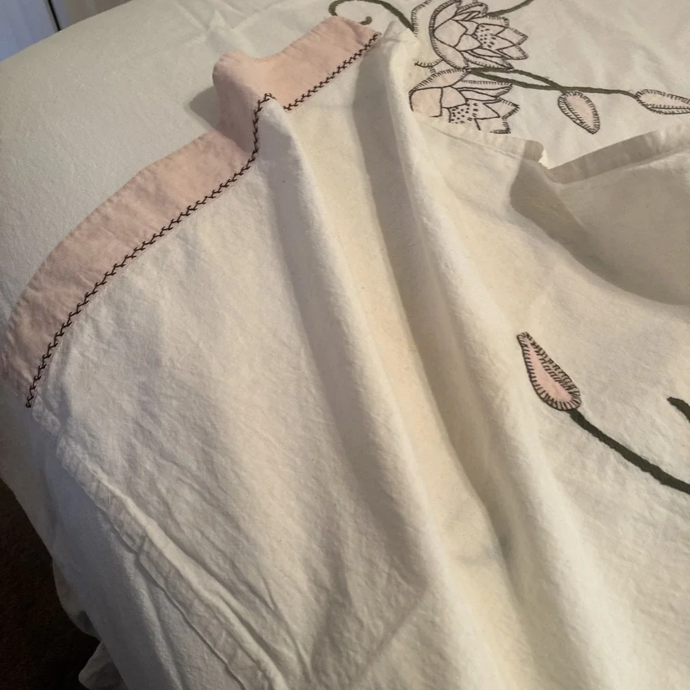 Vtg Hand Embroidered Floral Cottagecream 88